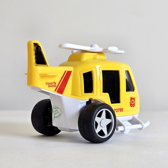 Lot of 4 Emergency Vehicle Toys 4" Police, Ambulance, Jet Fire Dept, Helicopter - Picture 4 of 13